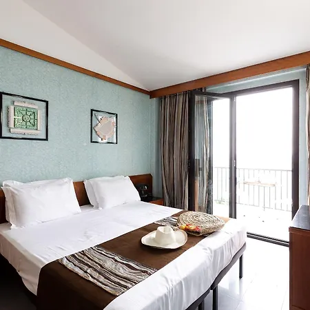 Mare Hotel 4*