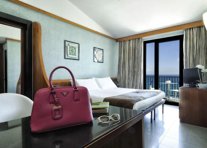 Mare فندق سافونا