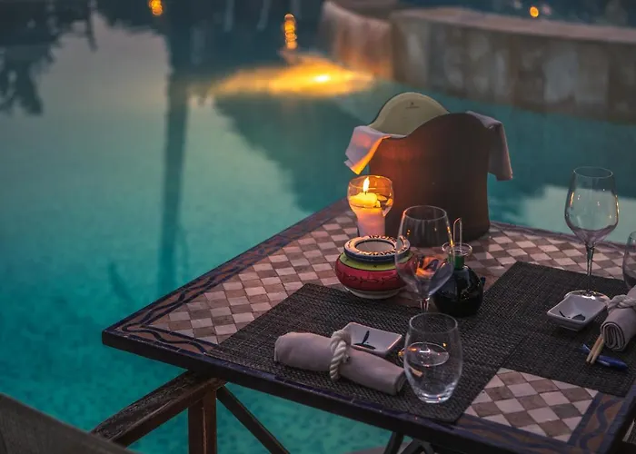 梅尔酒店 4* 萨沃纳